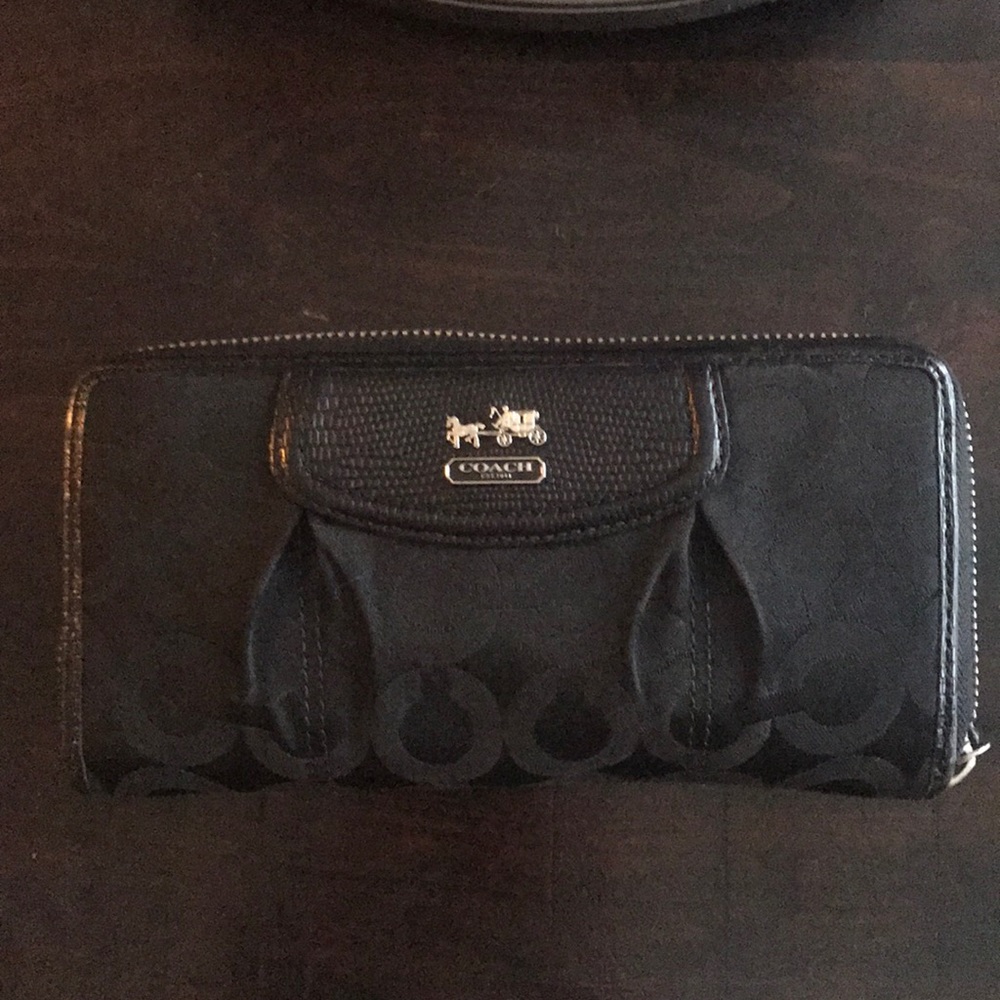 Coach wallet